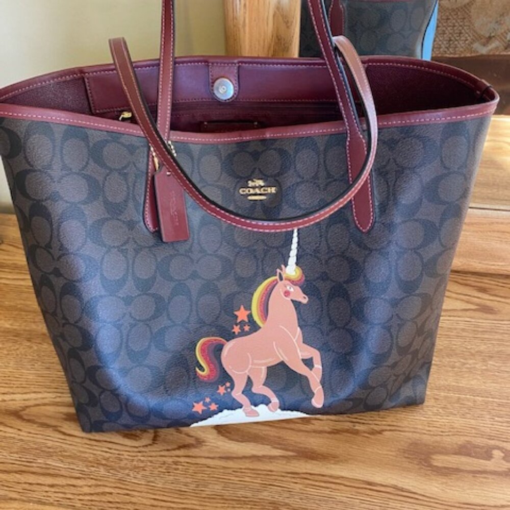 CITY TOTE IN SIGNATURE CANVAS WITH UNICORN (COACH C1780) IM/BROWN BLACK MULTI